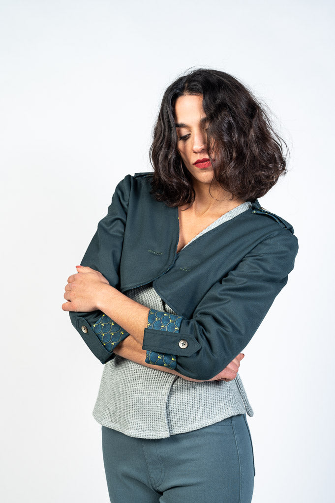 Trench Métamorphose 3 en 1 – Élégance Réinventée